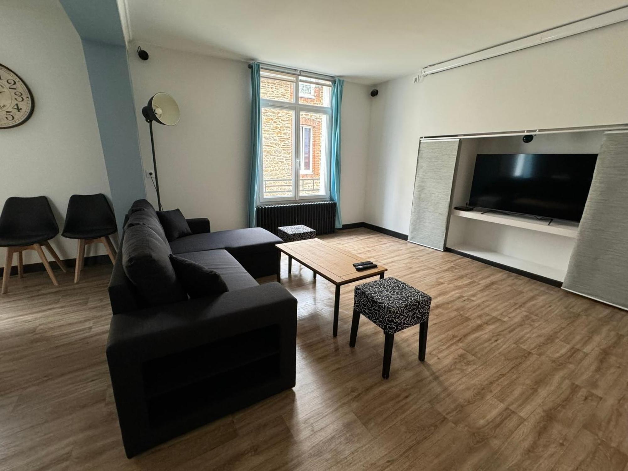 Appartement En Centre-Ville - Local Velos Disponible Mayenne Dış mekan fotoğraf