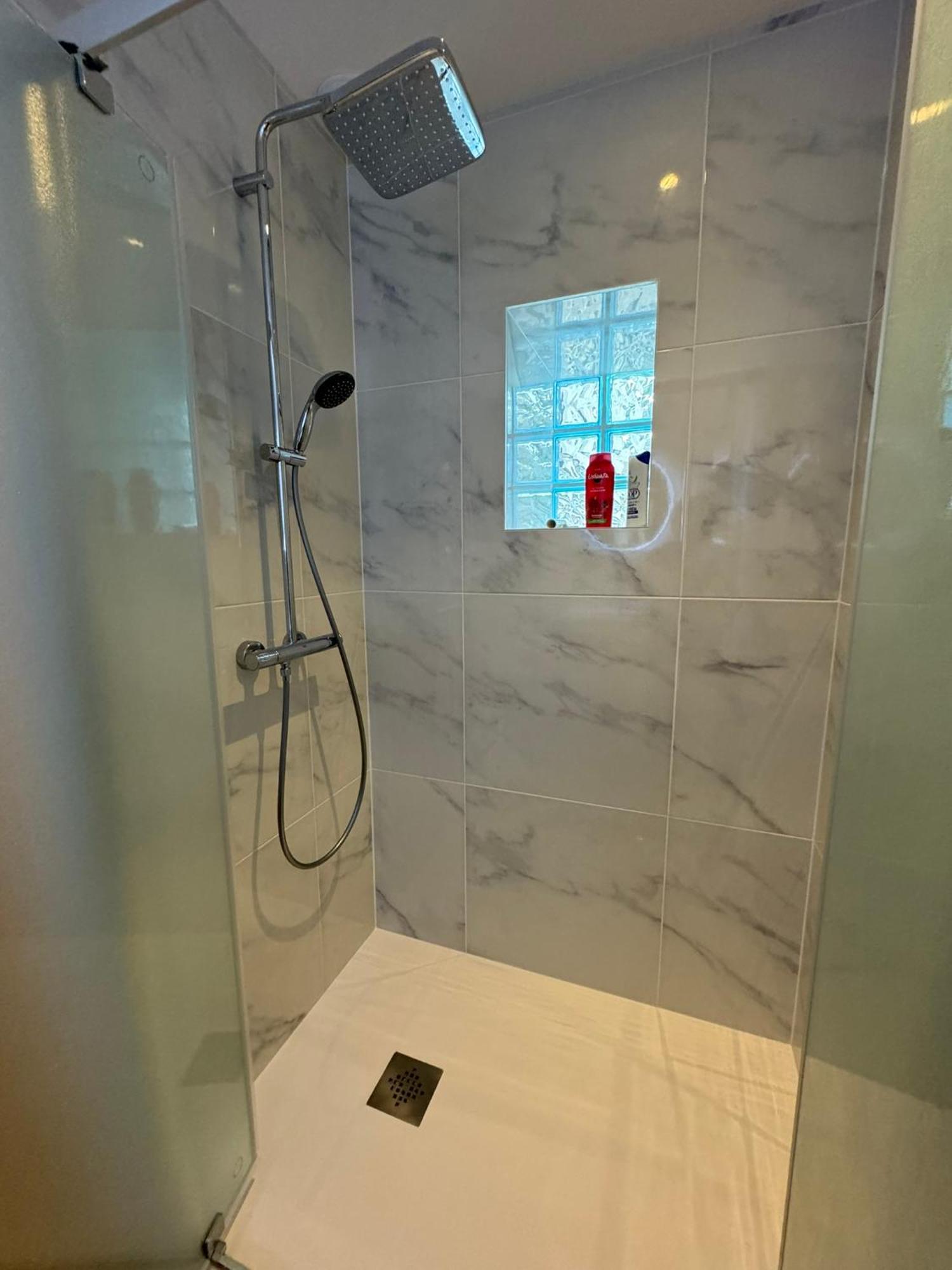 Appartement En Centre-Ville - Local Velos Disponible Mayenne Dış mekan fotoğraf