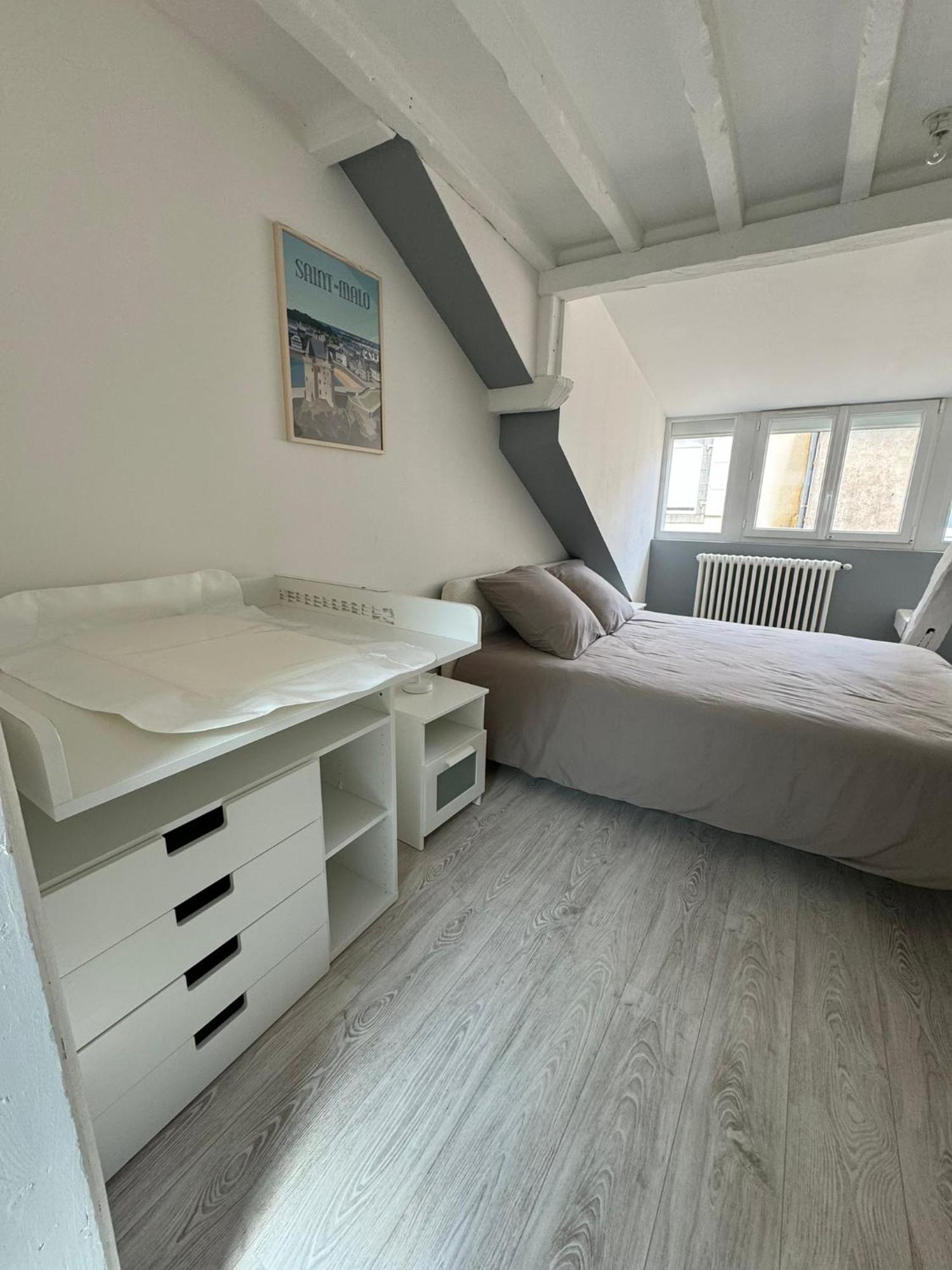 Appartement En Centre-Ville - Local Velos Disponible Mayenne Dış mekan fotoğraf